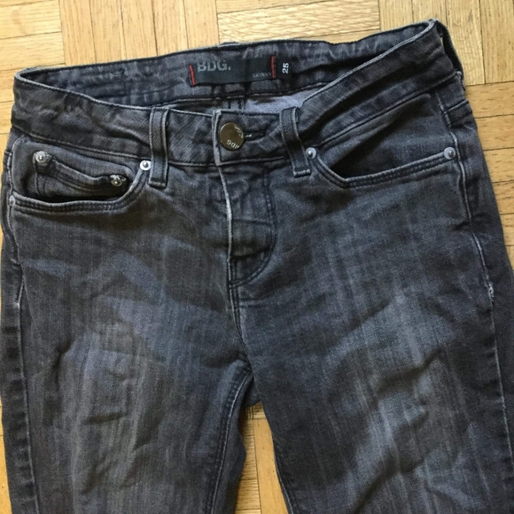 🌿2/$20 BDG (Urban Outfitters) dark grey skinny jeans - Picture 6 of 8